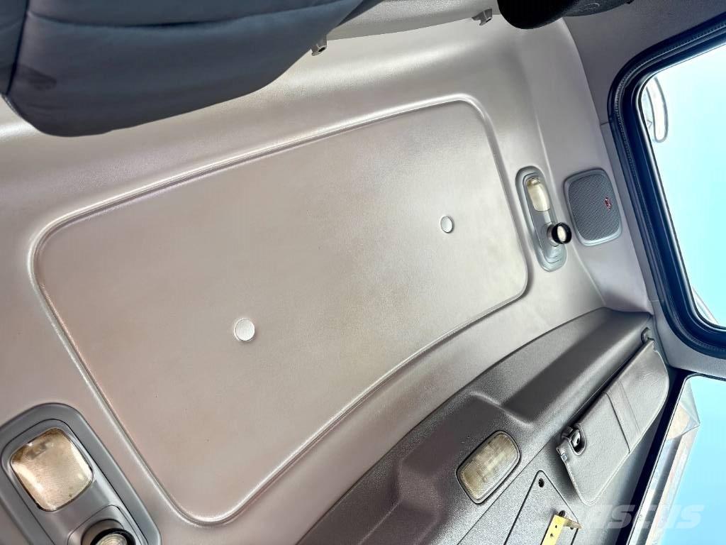 Peterbilt 389 曳引機組件