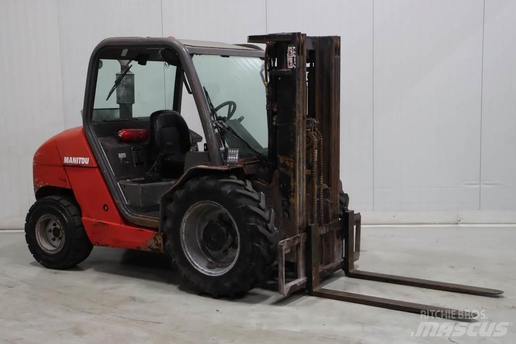 Manitou MH25-4T 柴油卡車