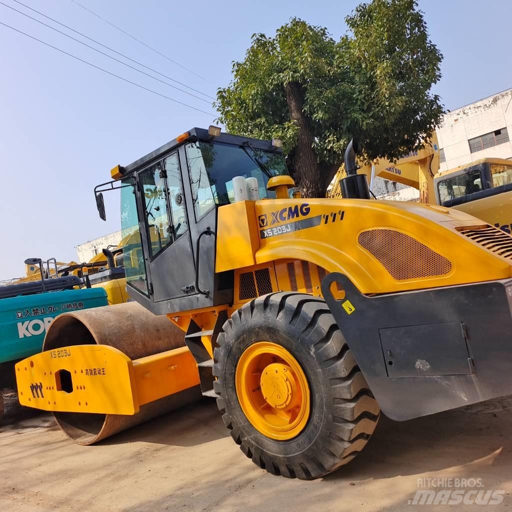 XCMG XS 202J 單輪滾壓機