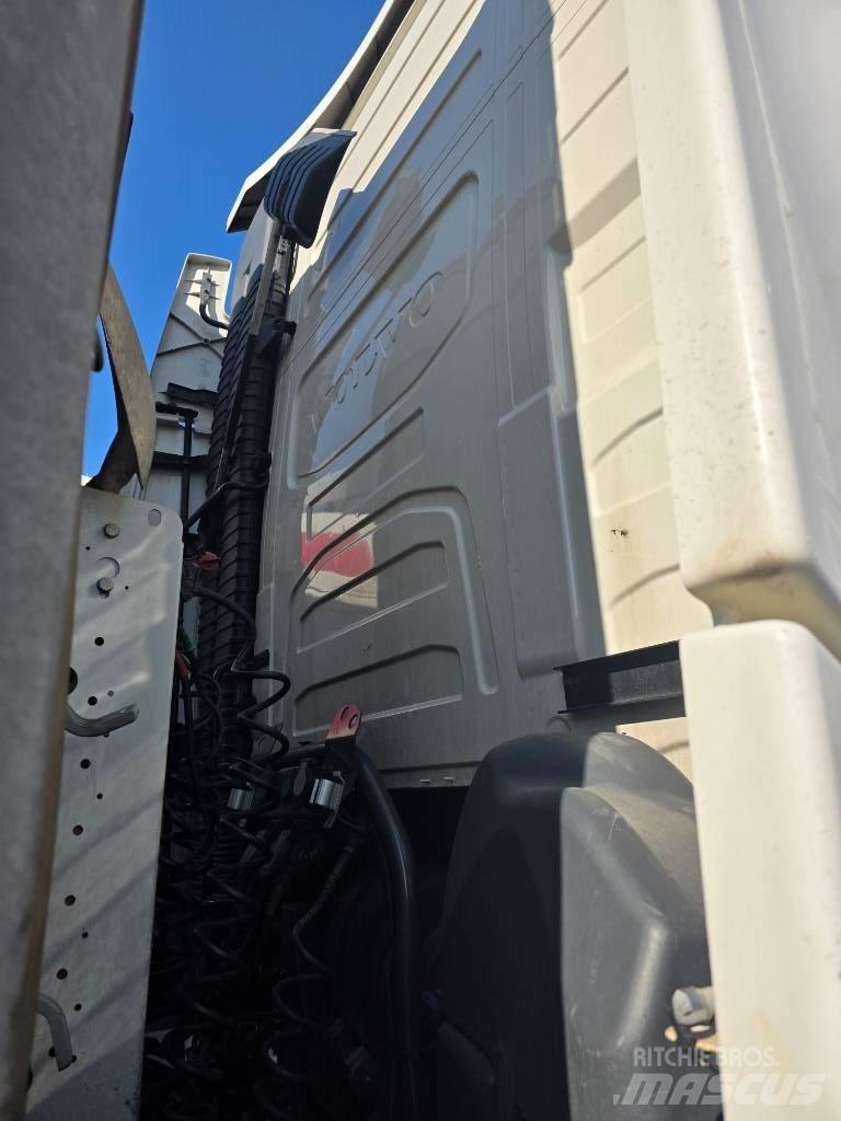 Volvo FH500 XL 曳引機組件