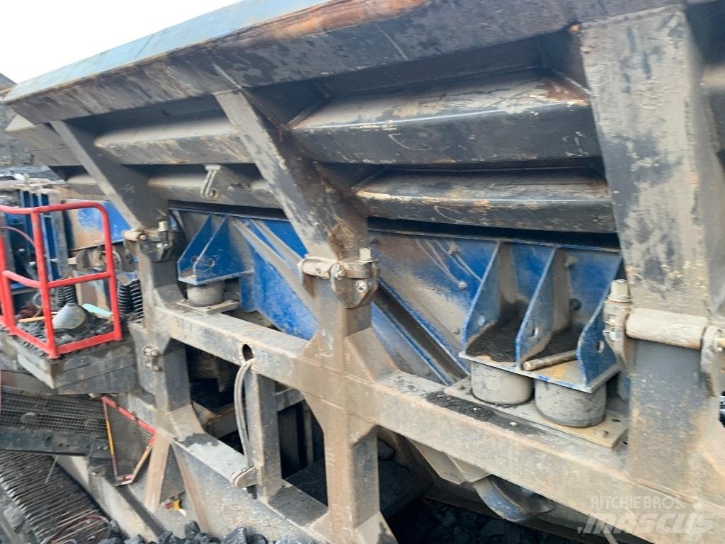 Kleemann 122 移動式壓碎機