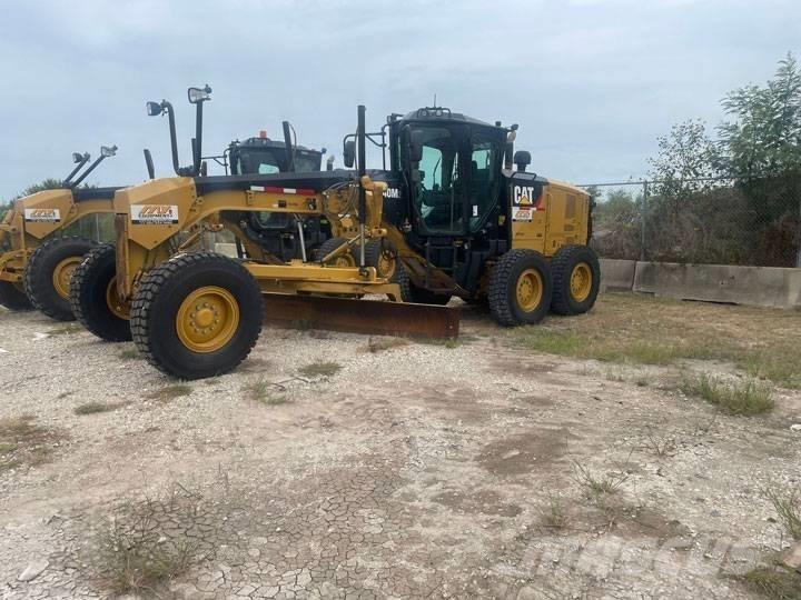 CAT 140 M 2 平土機
