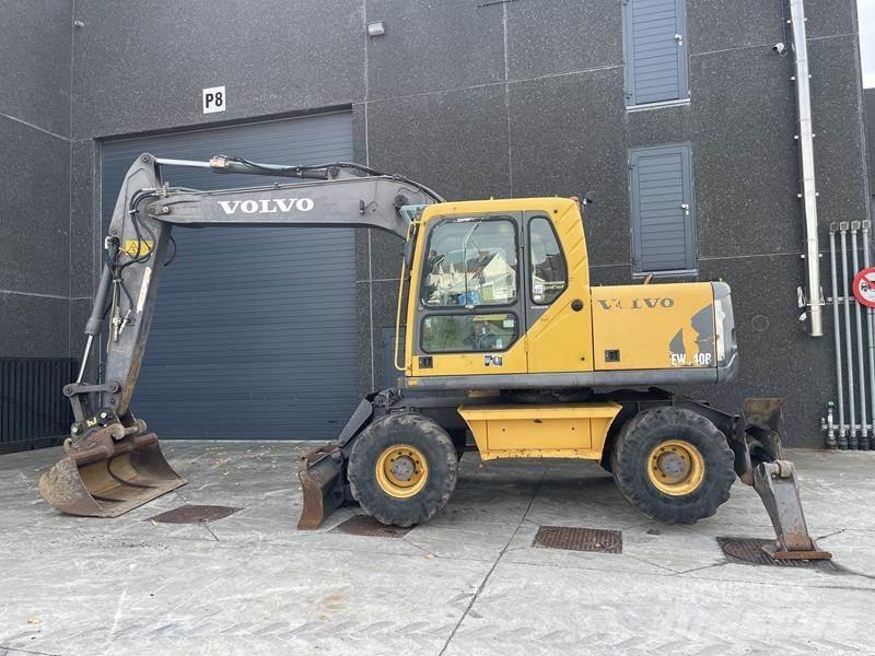 Volvo EW 140 B 旋轉式挖土機/掘鑿機/挖掘機