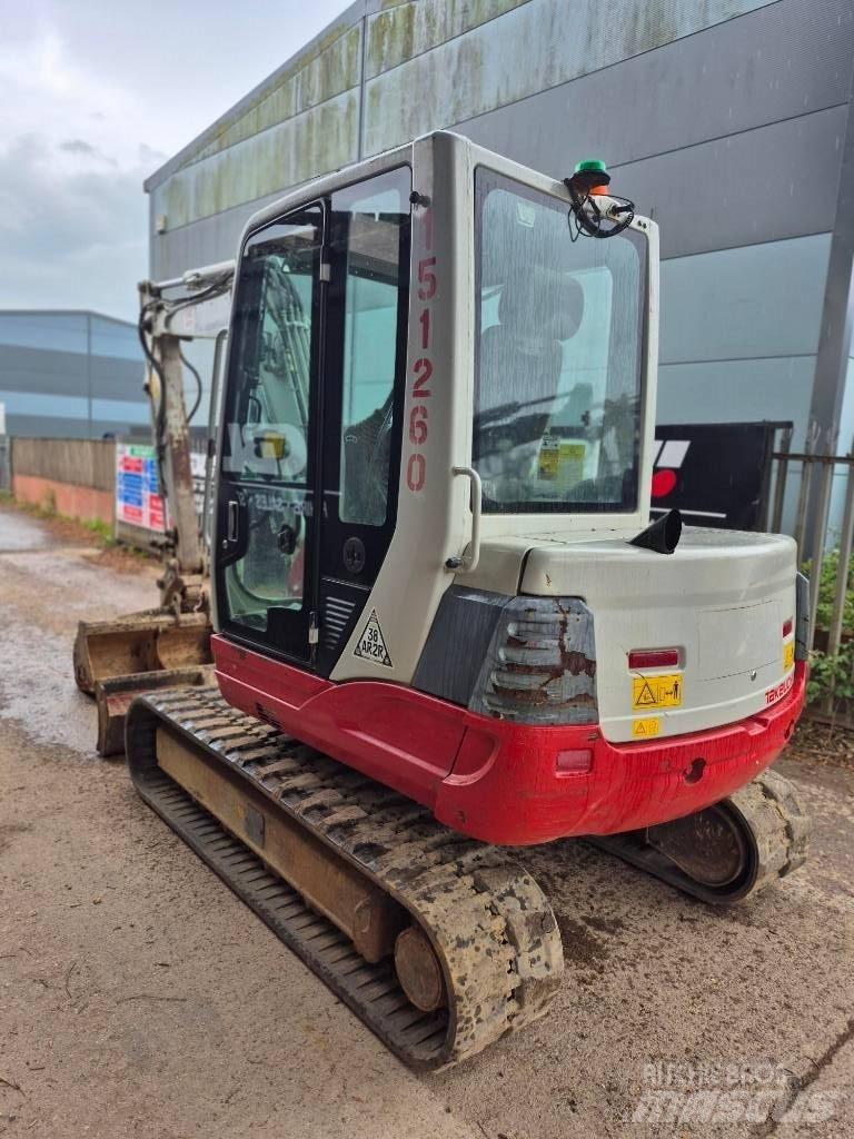 Takeuchi TB 250 小型挖土機/掘鑿機<7t(小型挖掘機)