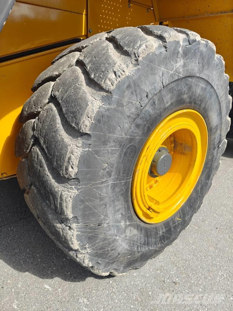 Volvo L 180 E 輪胎式裝載機
