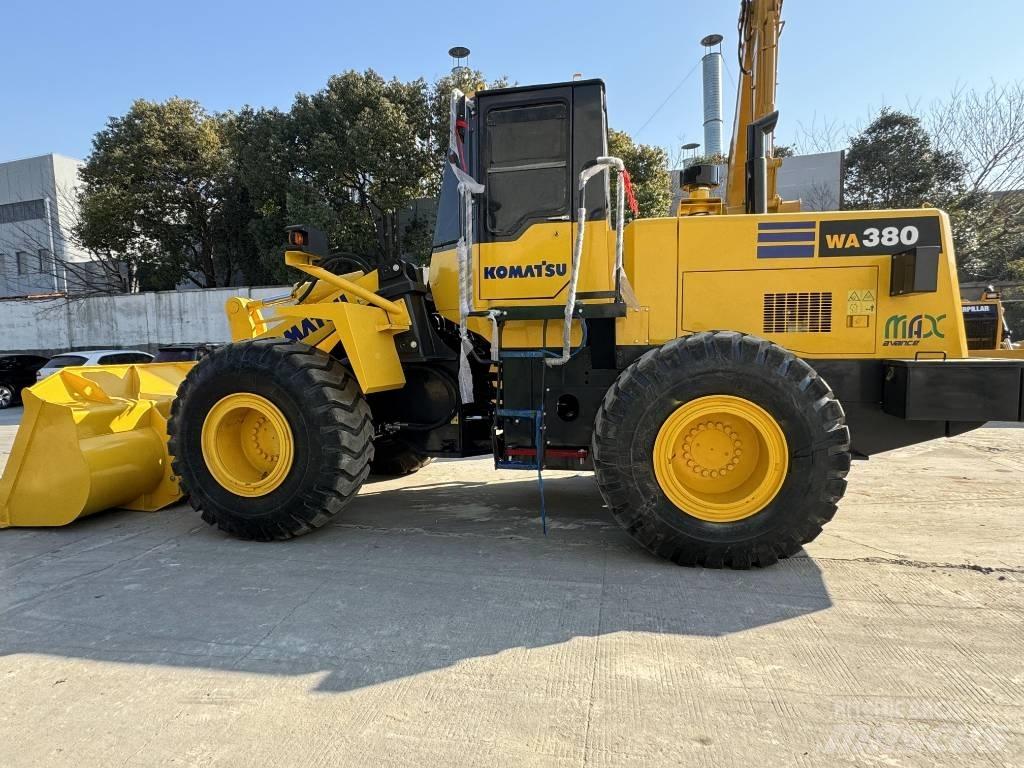 Komatsu WA380-6 輪胎式裝載機