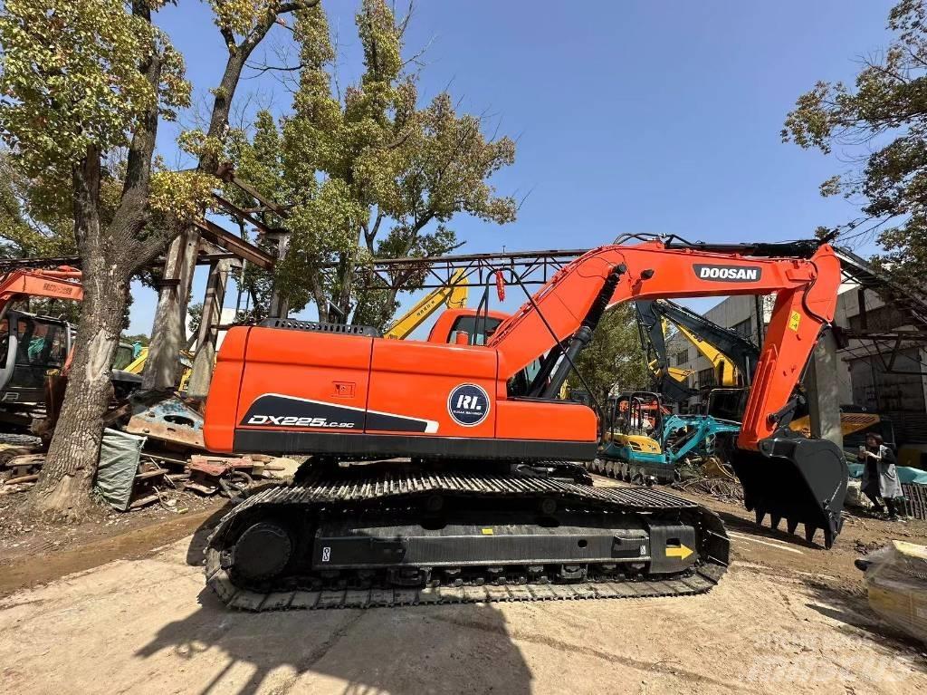 Doosan DX 225 LC-9 履帶式 挖土機/掘鑿機/挖掘機
