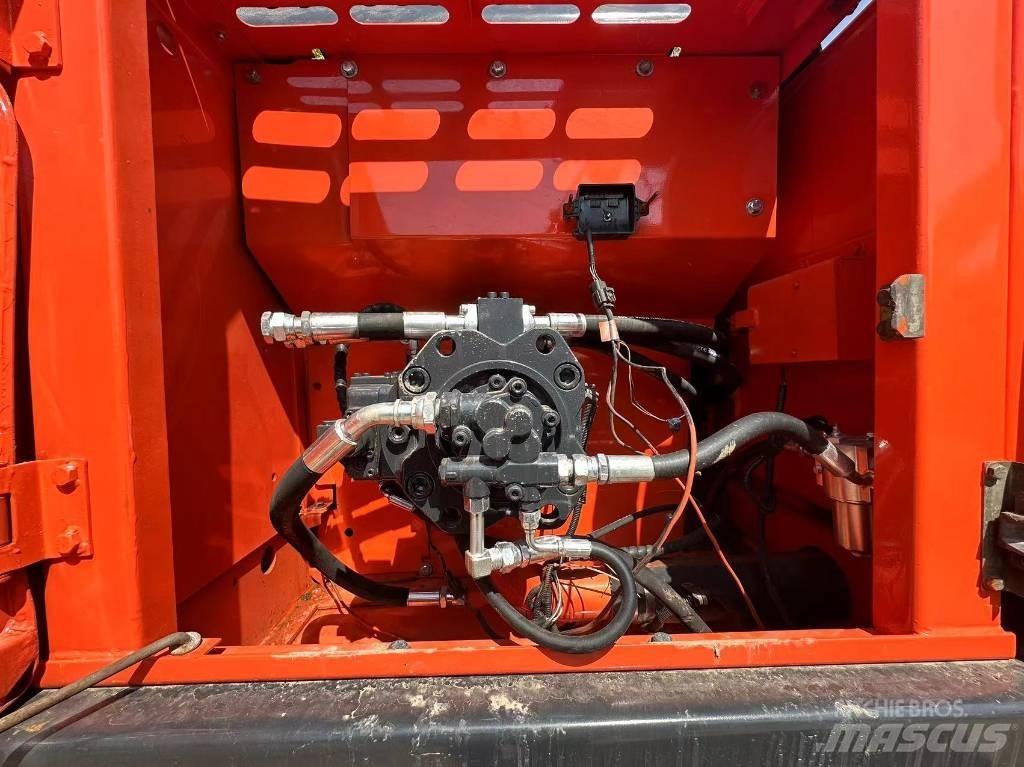 Doosan DX 225 LC-9 履帶式 挖土機/掘鑿機/挖掘機