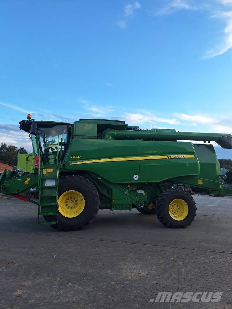 John Deere T 550 聯合收穫機
