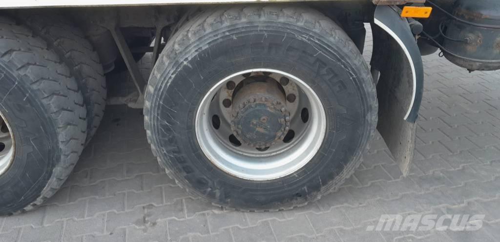 DAF 105 起重機卡車