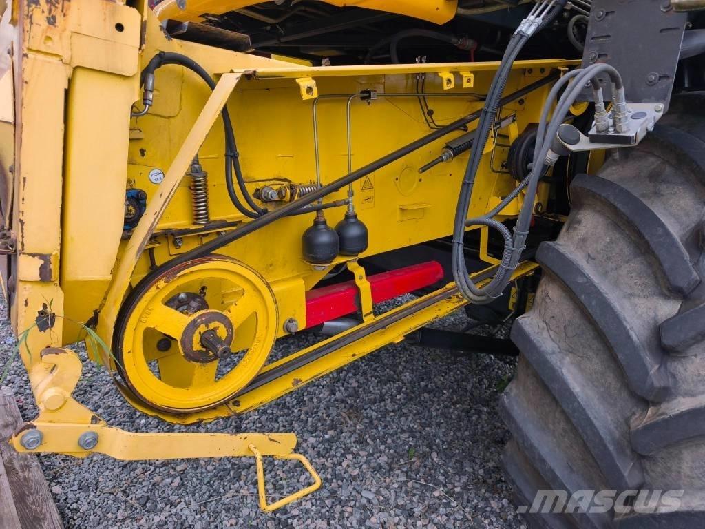 New Holland CS 6080 聯合收穫機