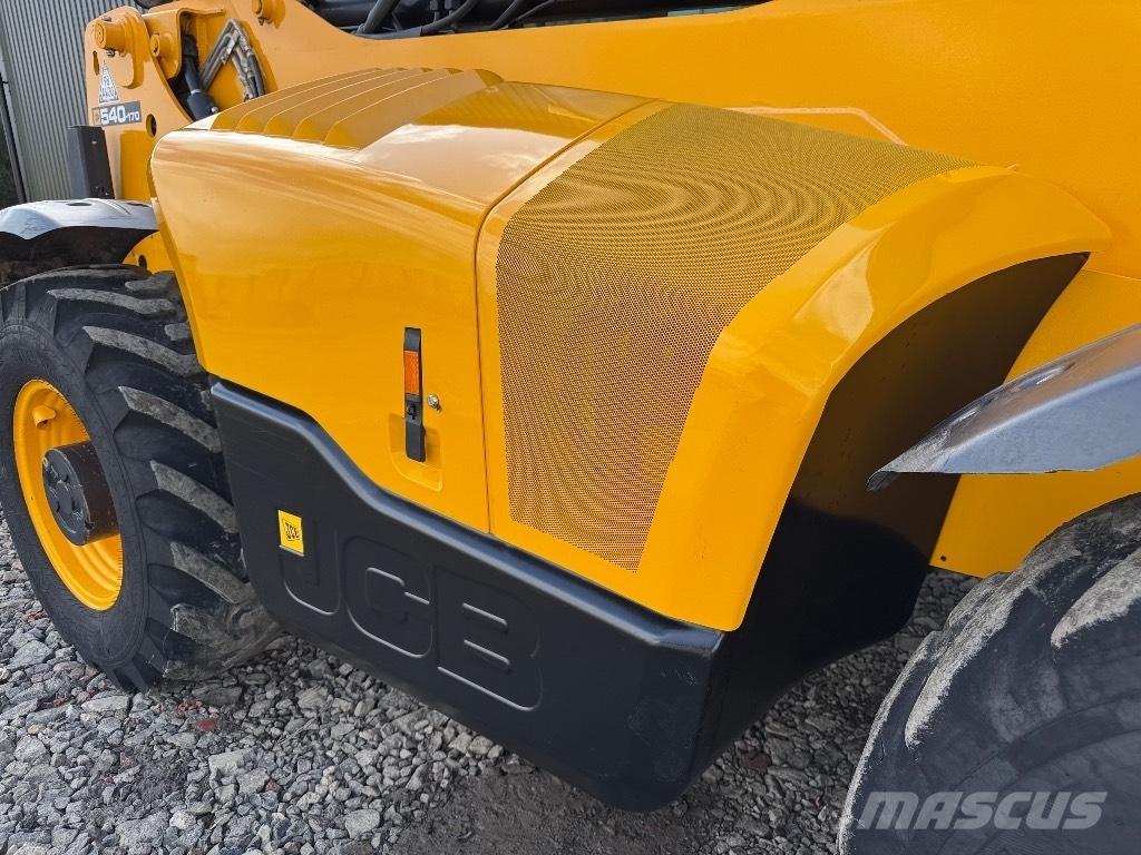 JCB 540-170 伸縮臂操作車