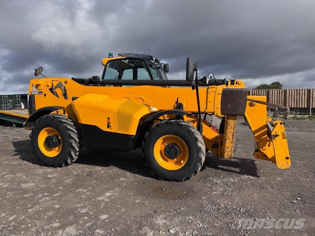 JCB 540-170 伸縮臂操作車