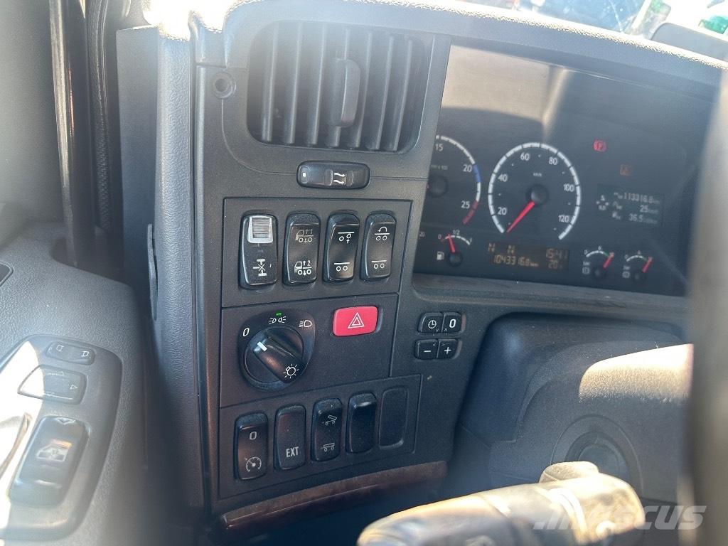 Scania R500 6x2*4 吊鉤式起重車