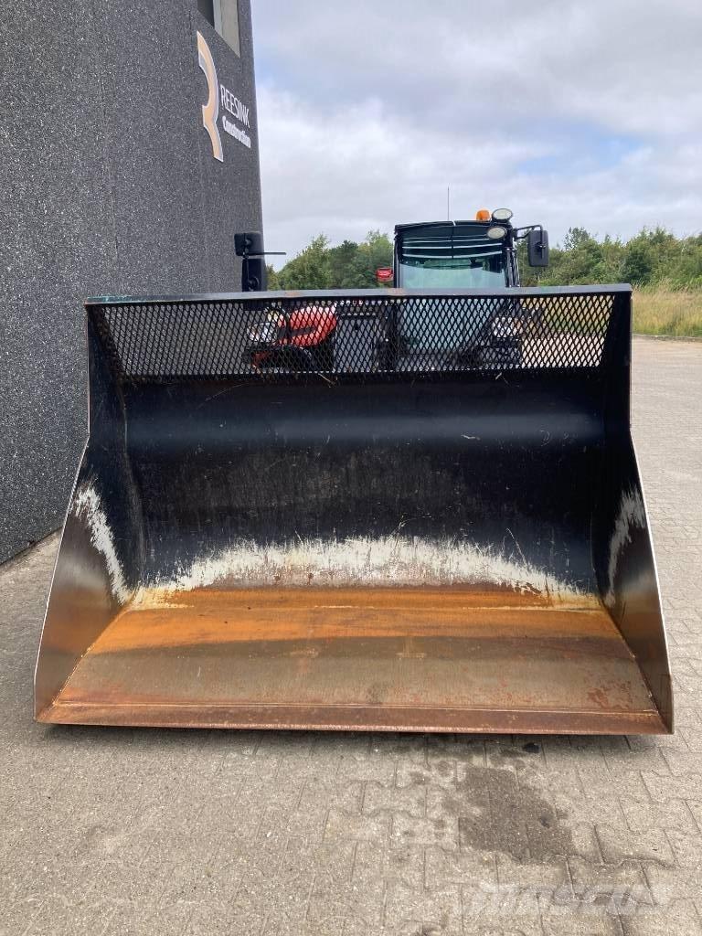 Manitou MLT 630-105 伸縮臂操作車