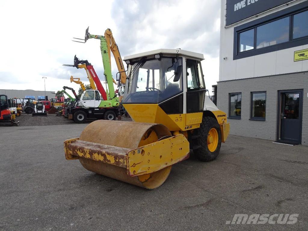 Dynapac CA152D 膠輪滾壓機