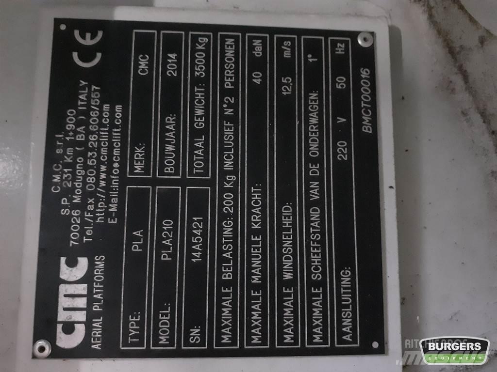 CMC PLA 210 伸縮臂高空作業車