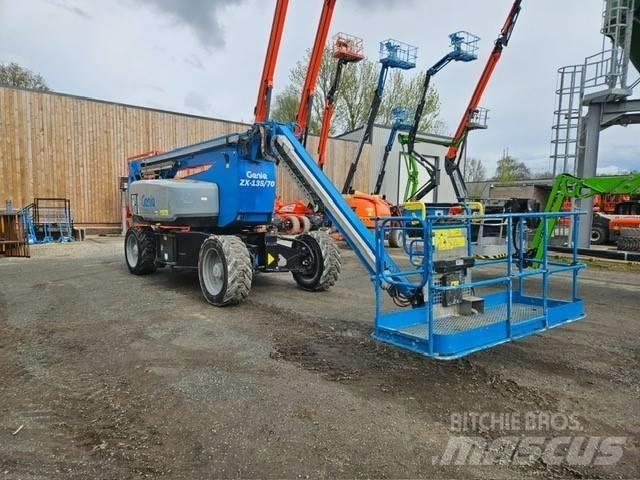 Genie ZX 135/70 曲臂高空作業車