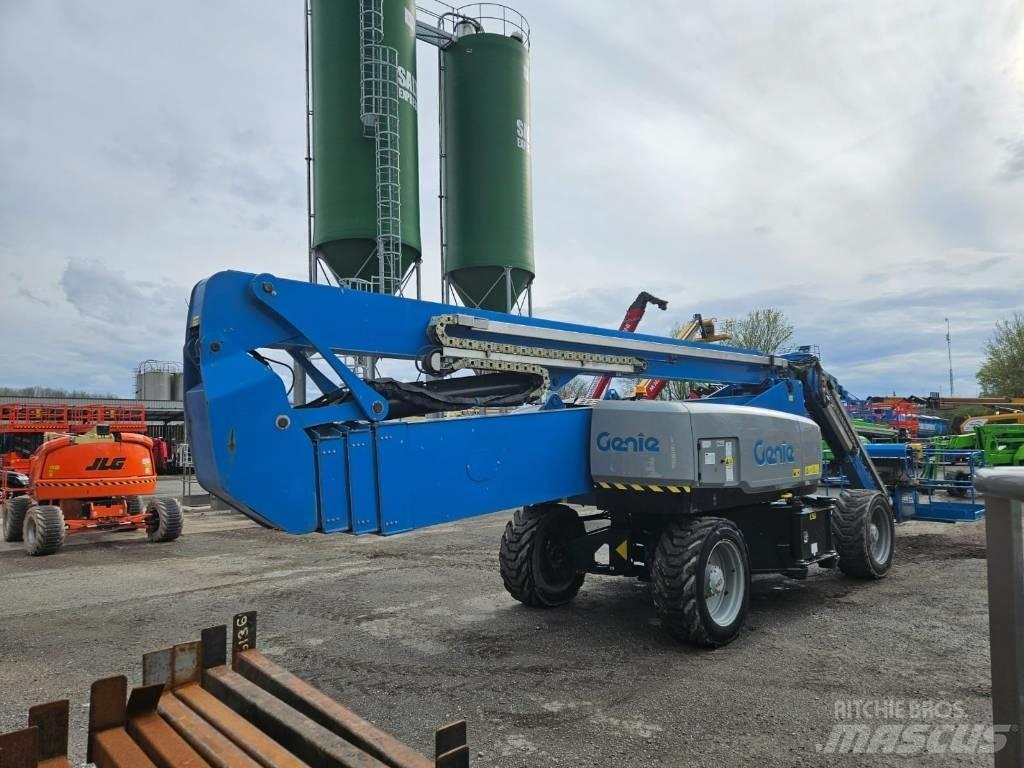 Genie ZX 135/70 曲臂高空作業車