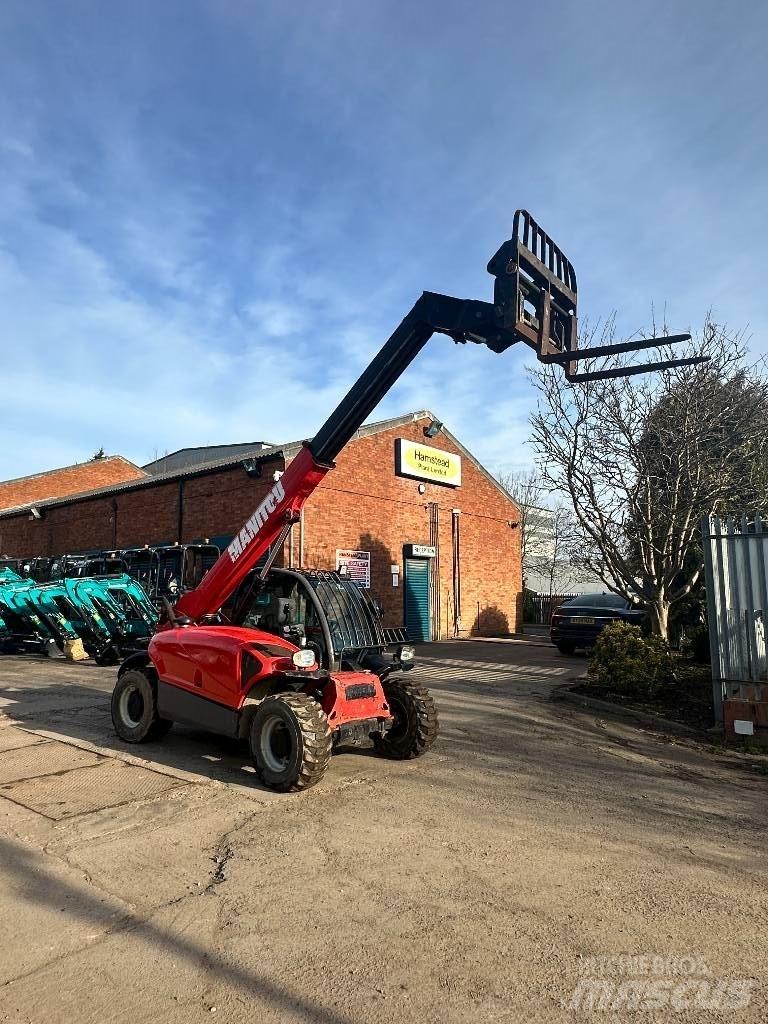 Manitou MT 625 伸縮臂操作車