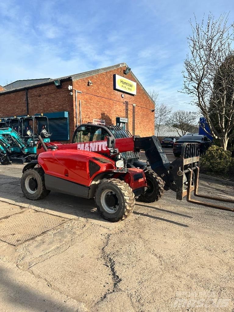 Manitou MT 625 伸縮臂操作車