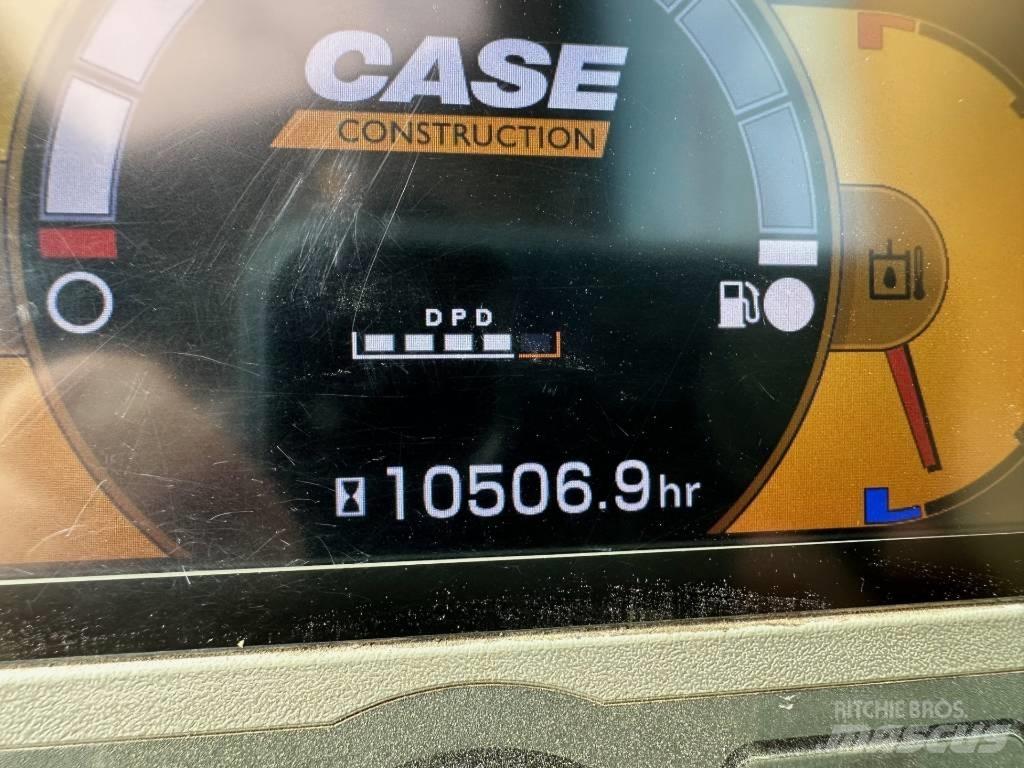 CASE CX 235 C SR 履帶式 挖土機/掘鑿機/挖掘機