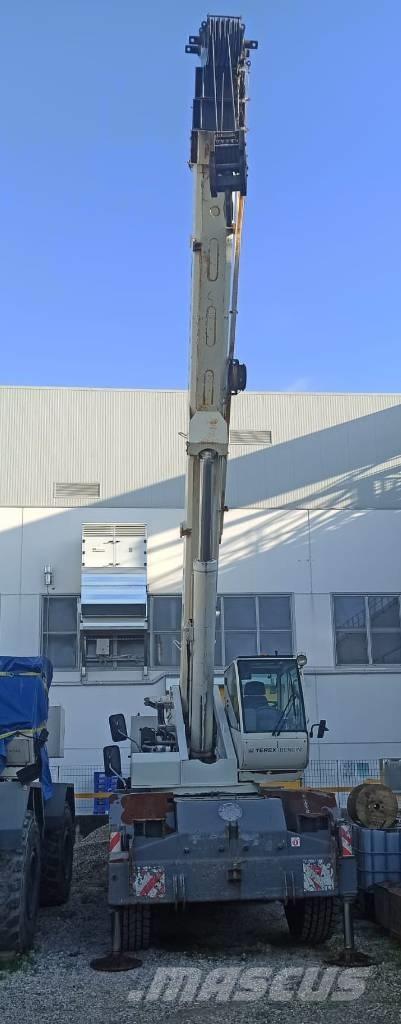 Terex A 450 越野起重機