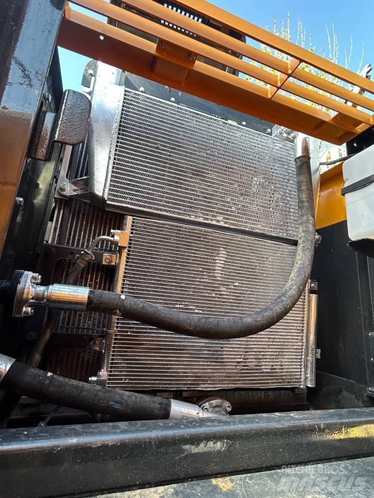 Hyundai 220LC-9S 履帶式 挖土機/掘鑿機/挖掘機
