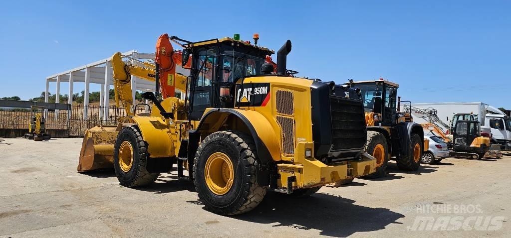 CAT 950 輪胎式裝載機