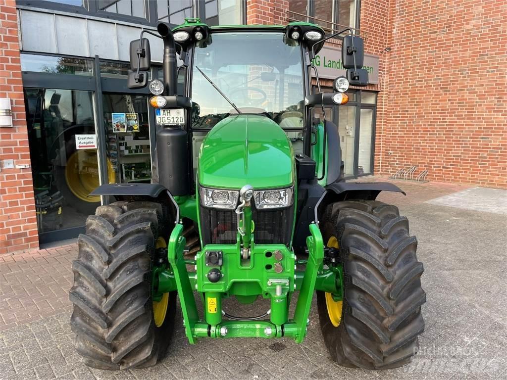 John Deere 5120M 曳引機