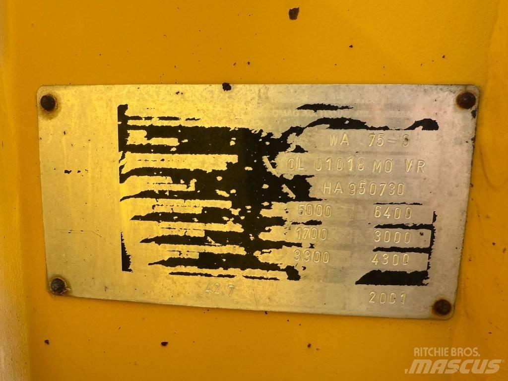 Komatsu WA 75 輪胎式裝載機