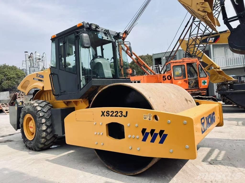 XCMG XS 223 J 單輪滾壓機