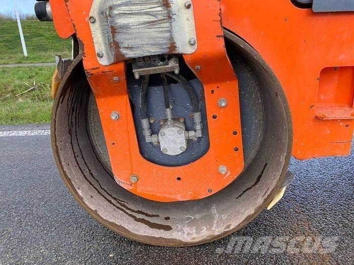 Hamm HD12VV 雙輪滾壓機