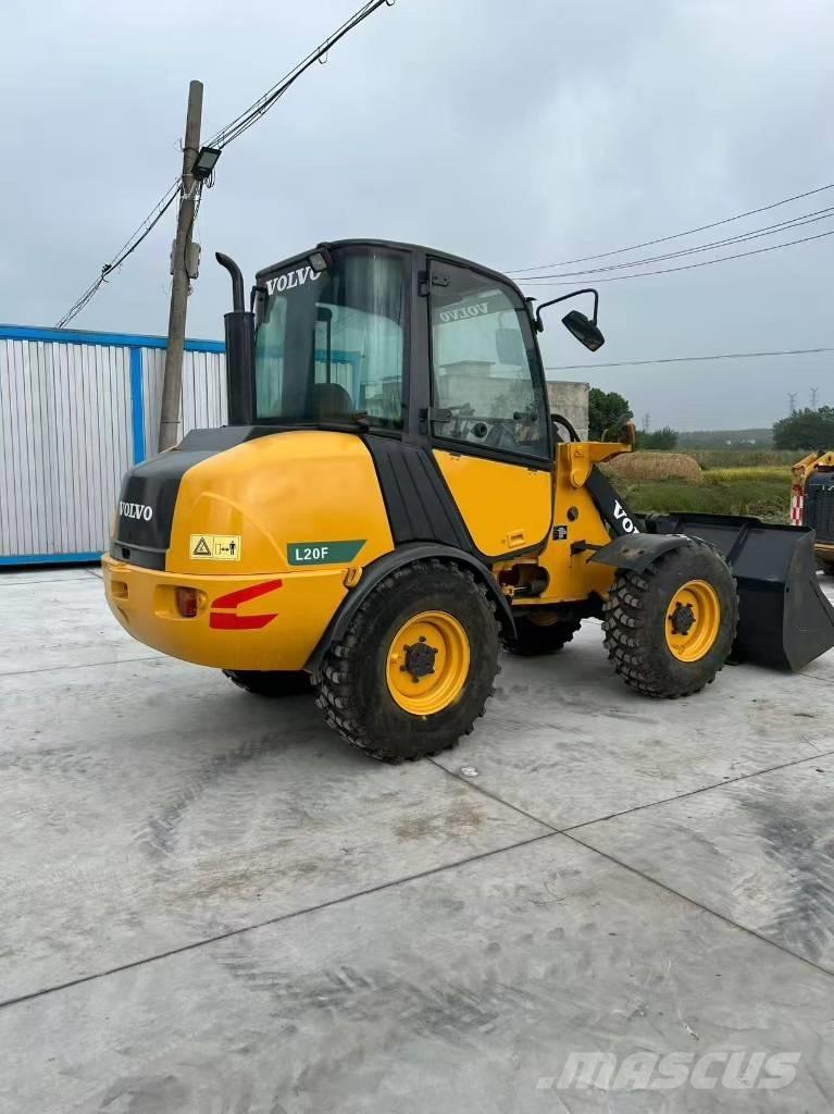 Volvo L 20 F 輪胎式裝載機