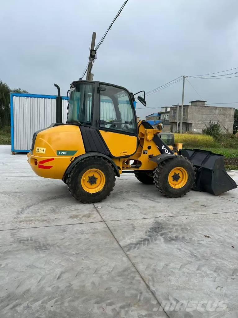 Volvo L 20 F 輪胎式裝載機