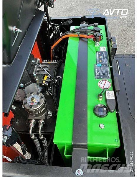 EP EFS 151 電動堆高機