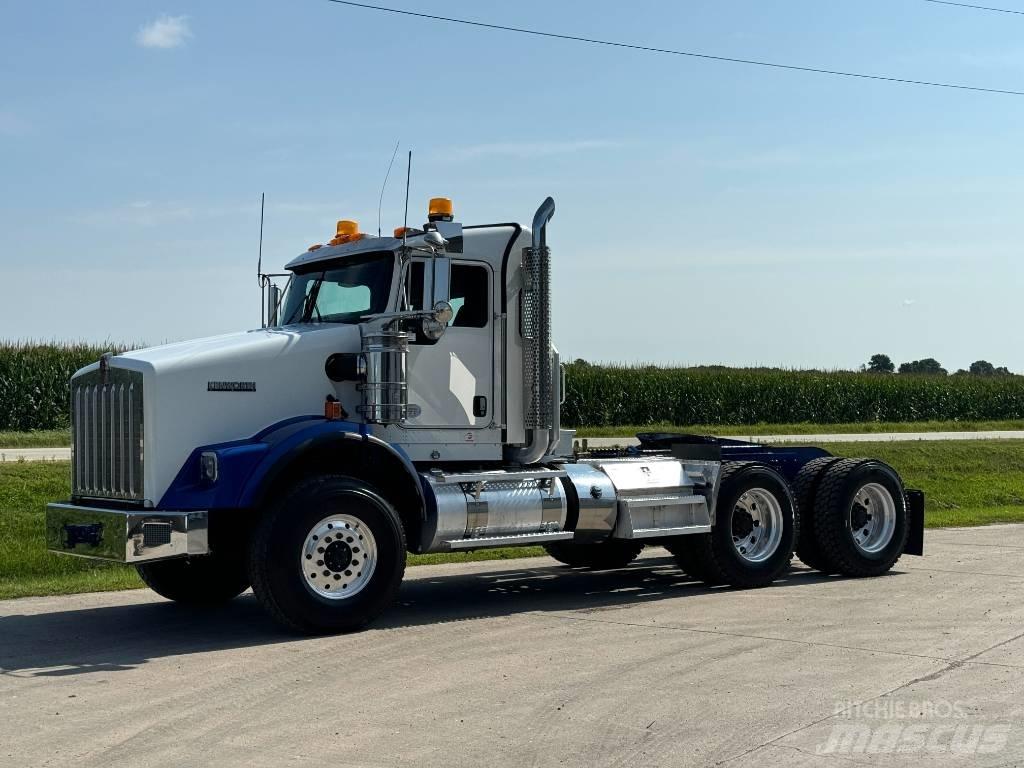 Kenworth T 800 曳引機組件