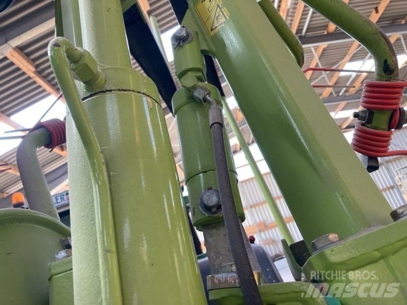 CLAAS Volto 1100 耙與翻草機