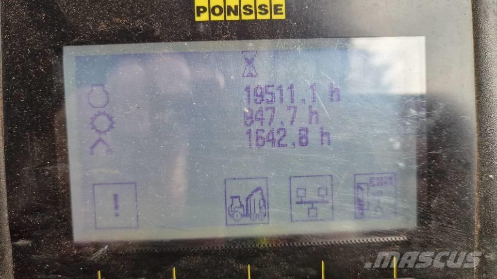 Ponsse Buffalo 8W 集運機