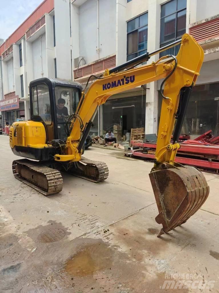 Komatsu PC 35 R-8 小型挖土機/掘鑿機<7t(小型挖掘機)