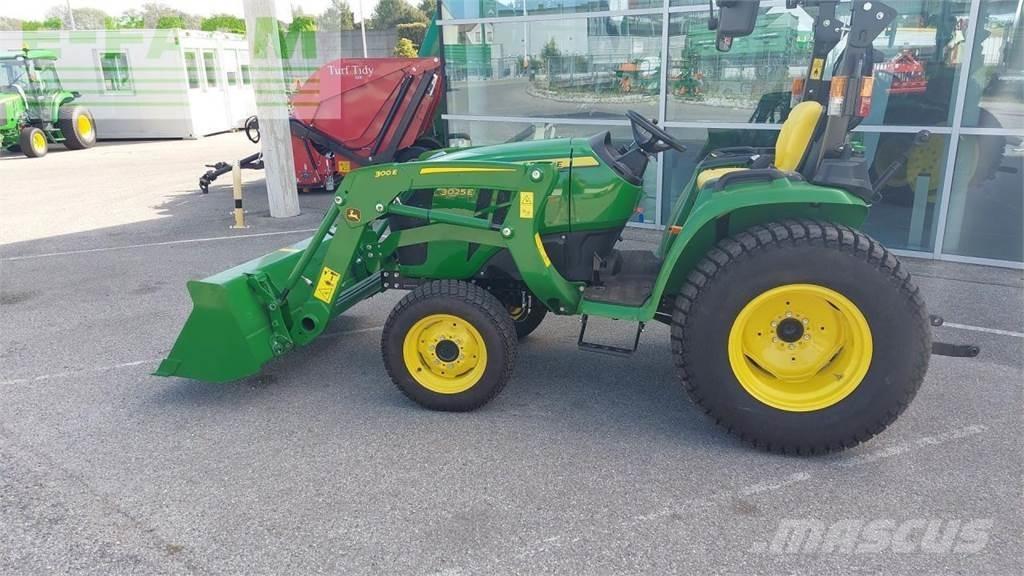 John Deere 3025E 曳引機