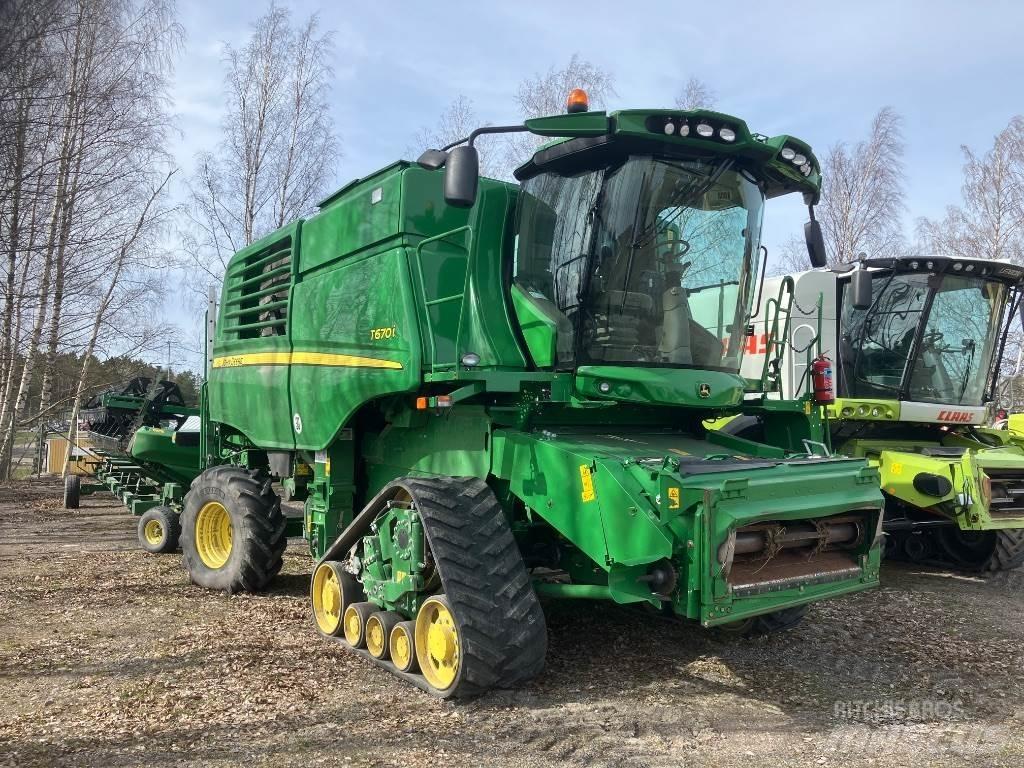John Deere 670i 聯合收穫機
