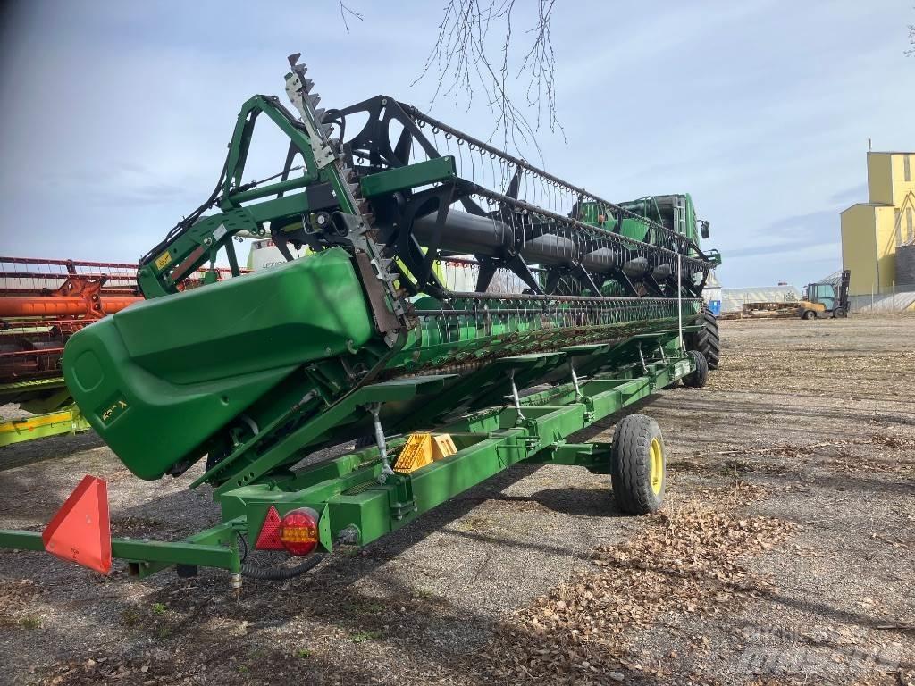 John Deere 670i 聯合收穫機