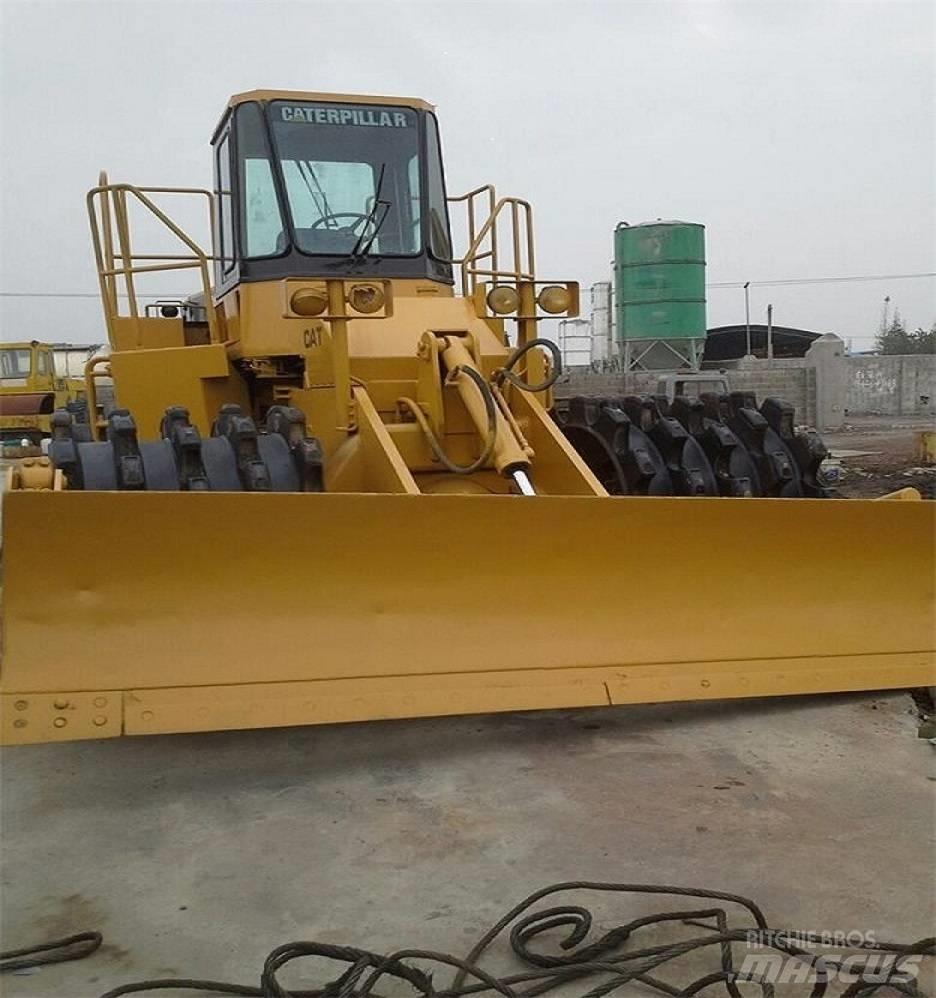 CAT 815 B 土壤壓實機
