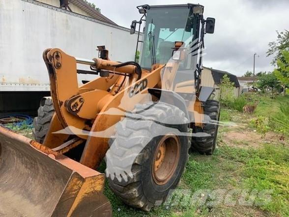 CASE 621D 輪胎式裝載機