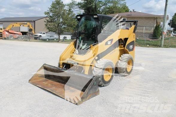 CAT 272C 滑移轉向裝載機