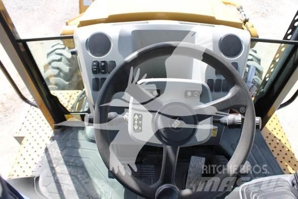 CAT 416F2 反鏟裝載機