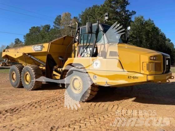 CAT 725C2 鉸接式起吊車