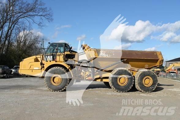 CAT 745C 鉸接式起吊車