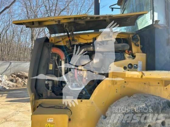 CAT 914 輪胎式裝載機